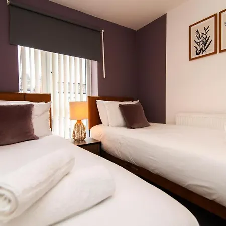 Spacious House Close To Royal Derby Hospital, Free Parking & Garden Экстерьер фото